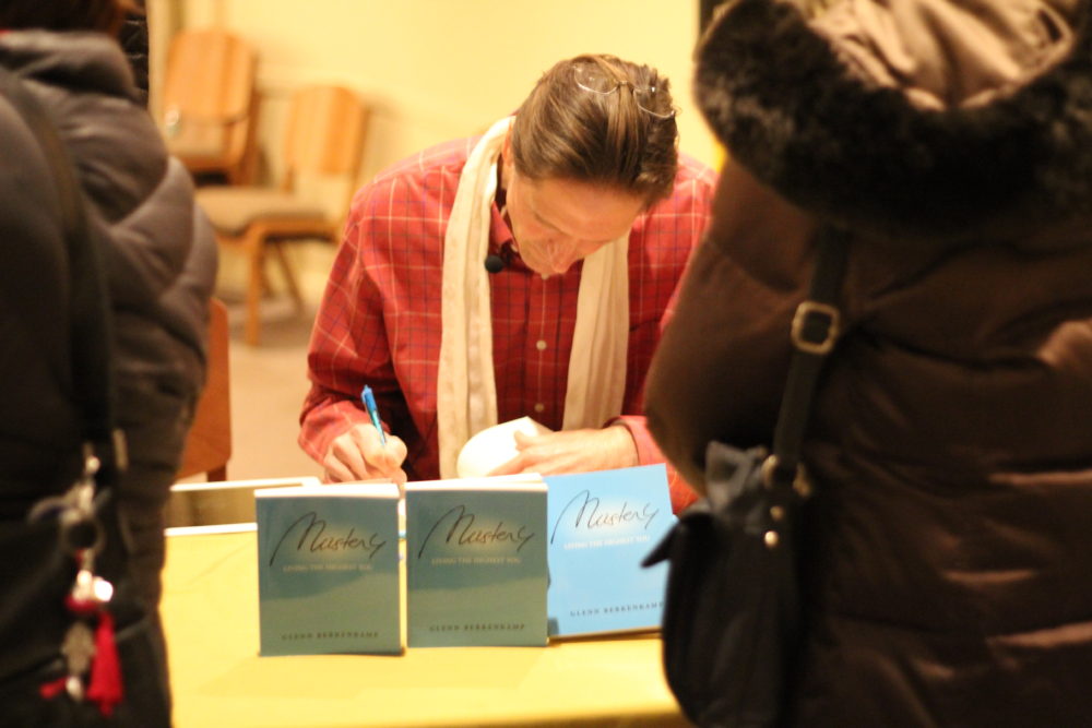 glenn-signing-front-on-picture